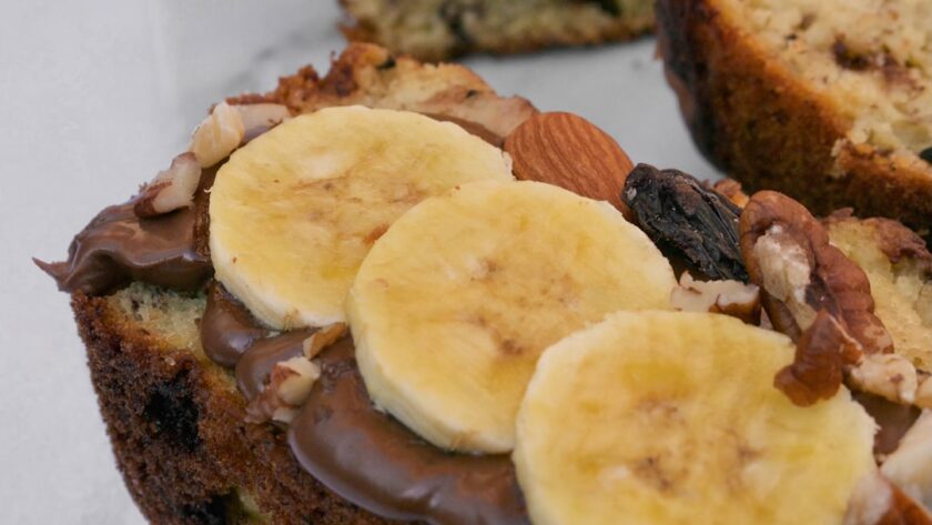 découvrez l'art du pain fait maison avec nos conseils faciles et nos délicieuses recettes. transformez votre cuisine en boulangerie et régalez vos proches avec des pains croustillants et moelleux, préparés avec amour.