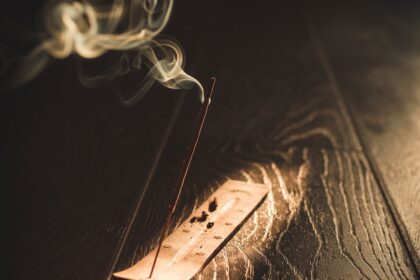 découvrez le pouvoir de l'aromathérapie pour apaiser votre esprit et revitaliser votre corps. explorez des huiles essentielles naturelles qui favorisent le bien-être, réduisent le stress et améliorent votre qualité de vie.
