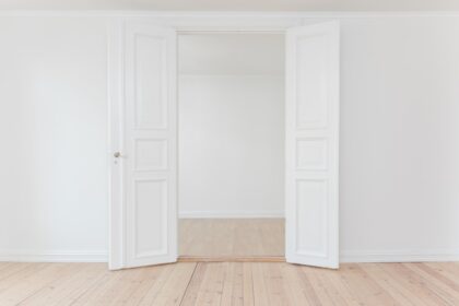 découvrez des remèdes maison efficaces et naturels pour soulager divers maux du quotidien. apprenez à utiliser des ingrédients simples disponibles chez vous pour améliorer votre bien-être et votre santé sans recourir aux médicaments.