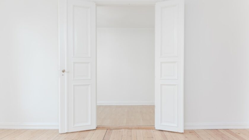 découvrez des remèdes maison efficaces et naturels pour soulager divers maux du quotidien. apprenez à utiliser des ingrédients simples disponibles chez vous pour améliorer votre bien-être et votre santé sans recourir aux médicaments.