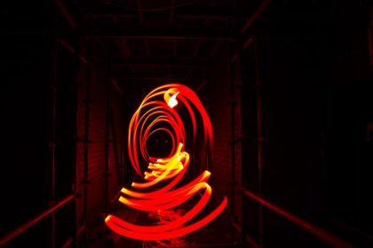 découvrez des solutions efficaces pour réduire les cernes sous les yeux. apprenez des astuces et des conseils pour atténuer cet inconfort esthétique et retrouver un regard lumineux.