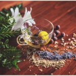 découvrez des solutions naturelles pour soulager efficacement vos maux de tête. apprenez des méthodes sans médicaments qui apaisent la douleur tout en favorisant votre bien-être global.