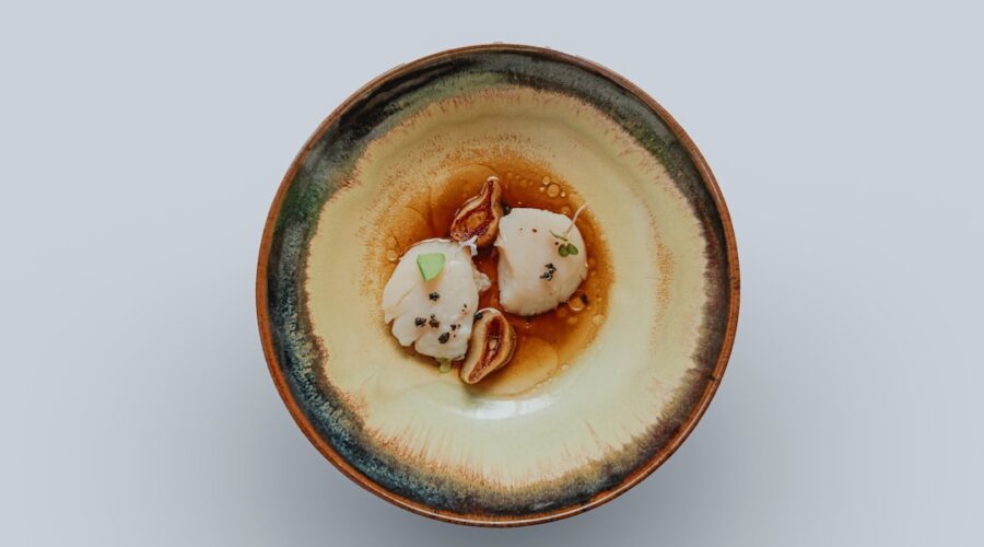 découvrez les délicieuses coquilles saint-jacques, un met raffiné et savoureux, parfait pour les repas festifs ou les dîners entre amis. apprenez à les préparer avec nos recettes simples et savoureuses, et savourez la mer dans chaque bouchée.