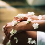 découvrez les secrets d'une peau éclatante avec nos conseils et astuces. apprenez à hydrater, exfolier et nourrir votre peau pour un teint radieux et en pleine santé. transformez votre routine de soins et révélez votre éclat naturel !