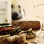 découvrez notre délicieuse recette de quiche, un plat savoureux et facile à préparer, parfait pour toutes les occasions. que ce soit pour un déjeuner en famille ou un apéritif entre amis, laissez-vous séduire par cette spécialité croustillante et pleine de goût !
