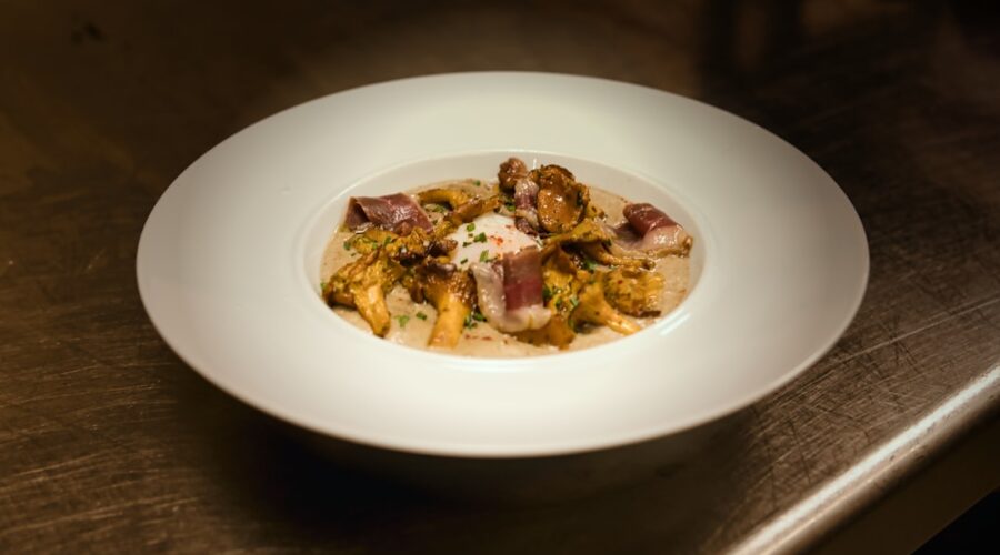 découvrez des recettes gourmet raffinées qui raviront vos papilles. élevez vos plats au niveau supérieur avec des ingrédients de qualité et des techniques culinaires innovantes. idéal pour les amateurs de gastronomie et les chefs en herbe!