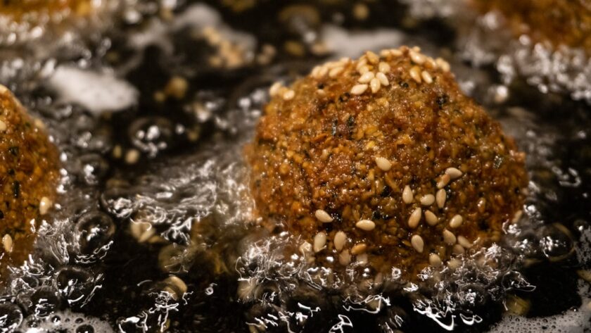 découvrez des recettes délicieuses et créatives pour les plats vegan, alliant saveurs et santé. que vous soyez végétalien ou simplement en quête d'une cuisine sans produits d'origine animale, ces recettes vous inspireront à adopter une alimentation éthique et gourmande.