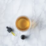 découvrez les bienfaits des huiles essentielles pour votre bien-être au quotidien. apprenez à les utiliser pour apaiser le stress, favoriser la détente, et améliorer votre santé naturelle.