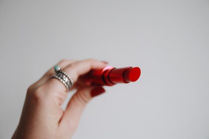 découvrez les bienfaits de l'inhalation pour la santé respiratoire et le bien-être général. apprenez comment cette pratique peut soulager les symptômes de maladies respiratoires, améliorer la circulation et favoriser une meilleure hydratation des voies respiratoires. explorez les différentes techniques et solutions d'inhalation pour optimiser votre confort et votre vitalité.