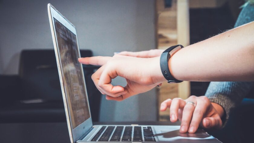 découvrez les avantages d'un partenariat stratégique et comment il peut propulser votre entreprise vers de nouveaux sommets. explorez les différentes formes de collaboration et optimisez votre potentiel de croissance grâce à des alliances efficaces.