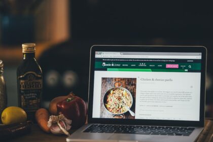 découvrez notre recette facile de tarte qui ravira vos papilles ! préparez une délicieuse tarte avec des ingrédients simples et savoureux, idéale pour les desserts en famille ou entre amis. suivez notre guide pas à pas pour un résultat parfait.