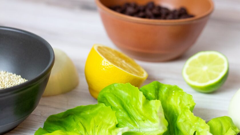 découvrez les savoureuses baked beans, un plat réconfortant parfait pour accompagner vos repas ou à déguster seul. riches en protéines et en saveurs, ces haricots cuits lentement plaisent à tous les palais. idéal pour un dîner en famille ou un barbecue entre amis, les baked beans ajoutent une touche gourmande à votre table.
