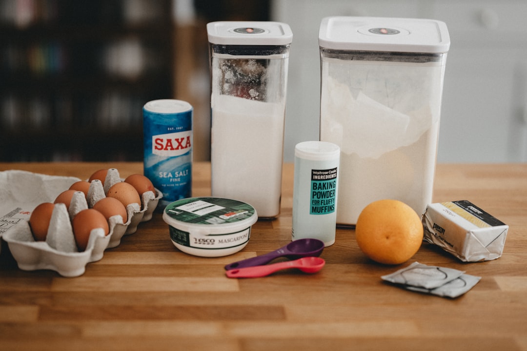 découvrez les multiples usages du bicarbonate de soude, un produit naturel et polyvalent. parfait pour la cuisine, le nettoyage et même les soins personnels, le bicarbonate de soude est un incontournable pour un quotidien sain et éco-responsable.