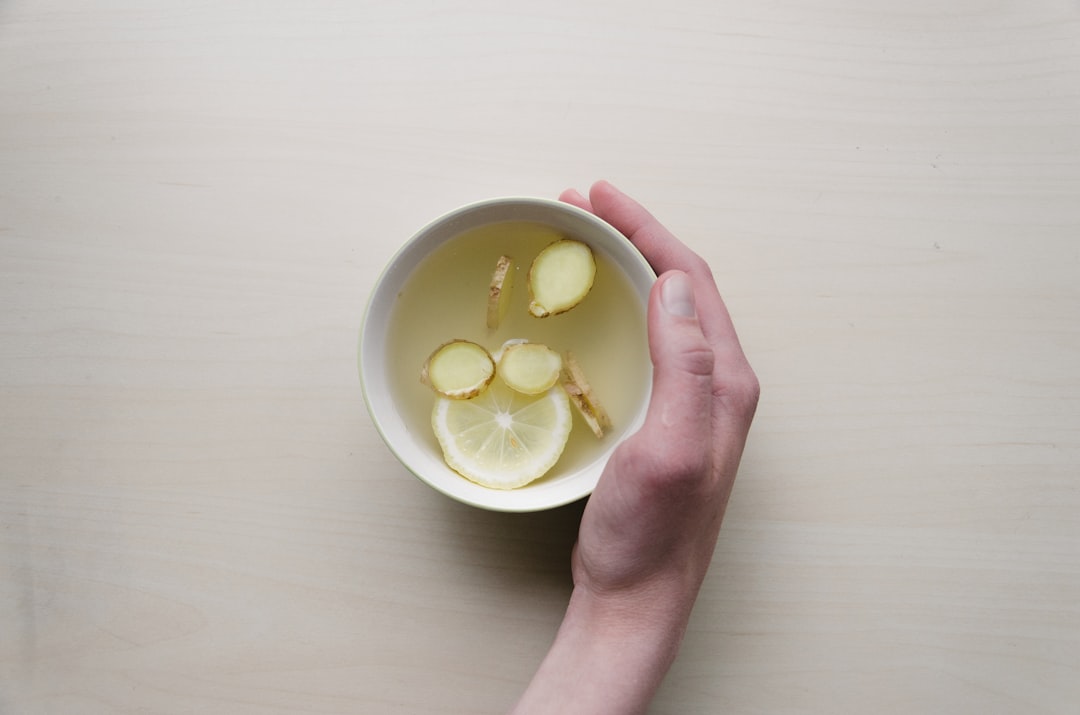 découvrez le brodo, un bouillon savoureux et réconfortant, essentiel dans de nombreuses cuisines. explorez ses bienfaits et apprenez à le préparer chez vous pour enrichir vos plats et ravir vos papilles.