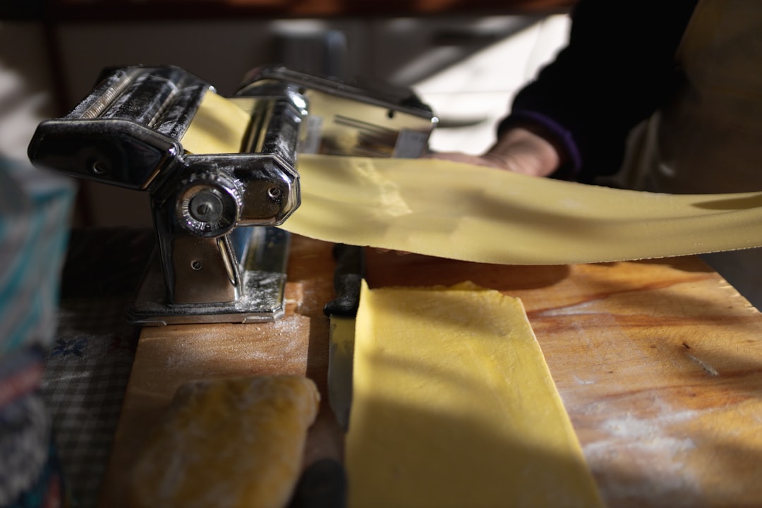 découvrez les traditions culinaires du monde entier et plongez dans un voyage savoureux à travers les recettes, les coutumes et les techniques de cuisson qui font la richesse de notre héritage gastronomique.