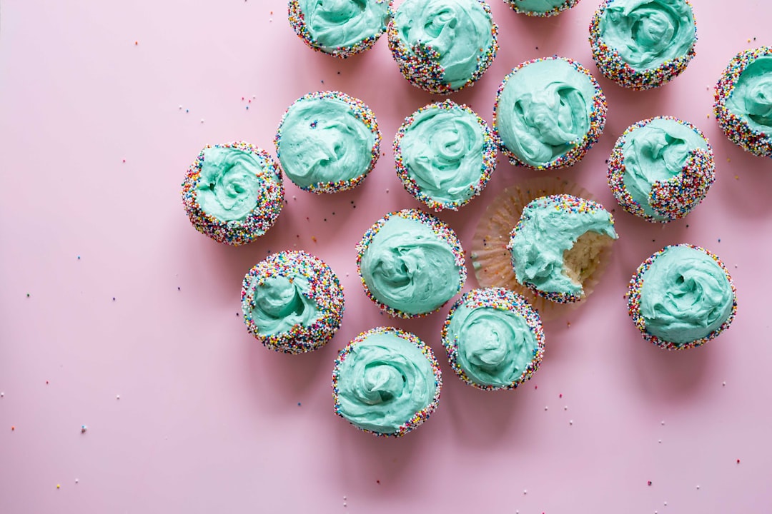découvrez une sélection irrésistible de desserts sucrés et gourmands qui sauront ravir vos papilles. que vous soyez amateur de douceurs classiques ou de créations modernes, notre rubrique desserts vous propose des recettes faciles à réaliser pour toutes les occasions. laissez-vous séduire par nos astuces et conseils pour sublimer vos moments sucrés.