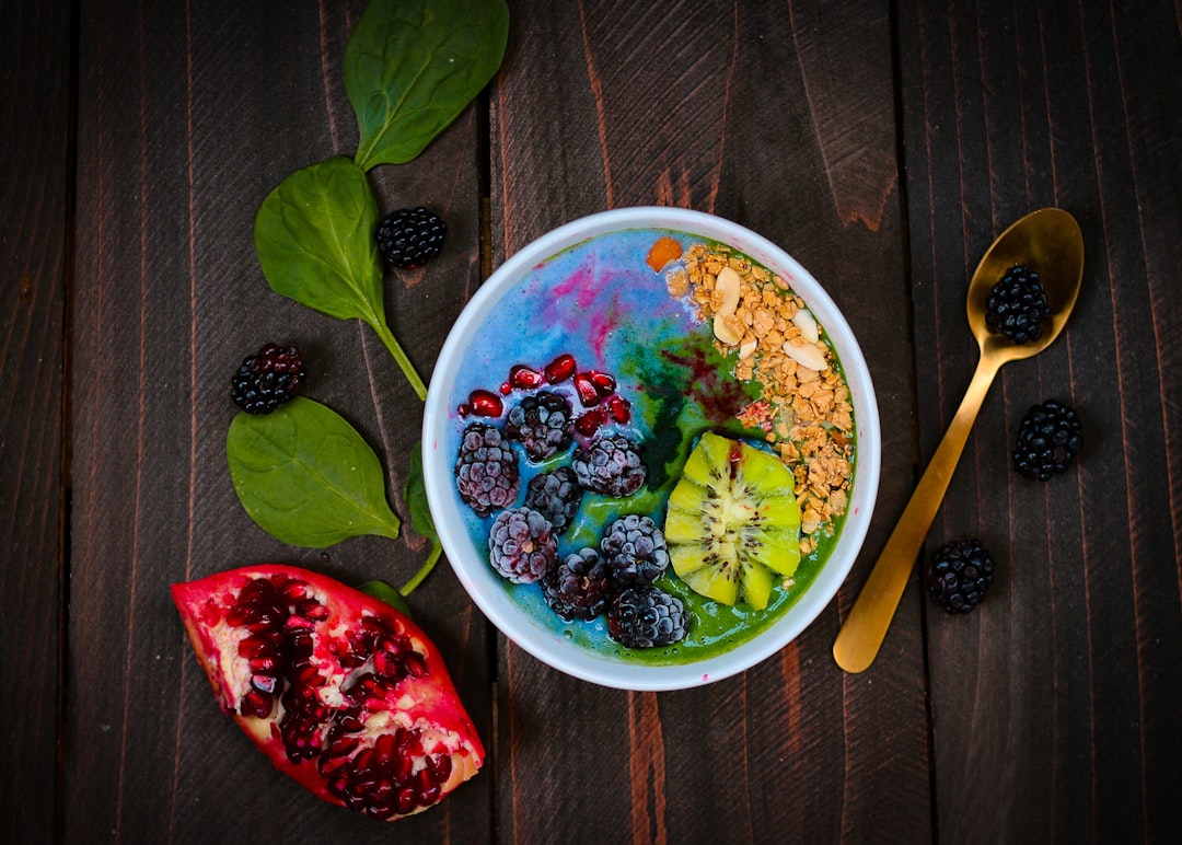 découvrez les bienfaits d'une cure detox pour revitaliser votre corps et améliorer votre bien-être. apprenez des recettes savoureuses et des conseils pratiques pour éliminer les toxines et retrouver une énergie naturelle.