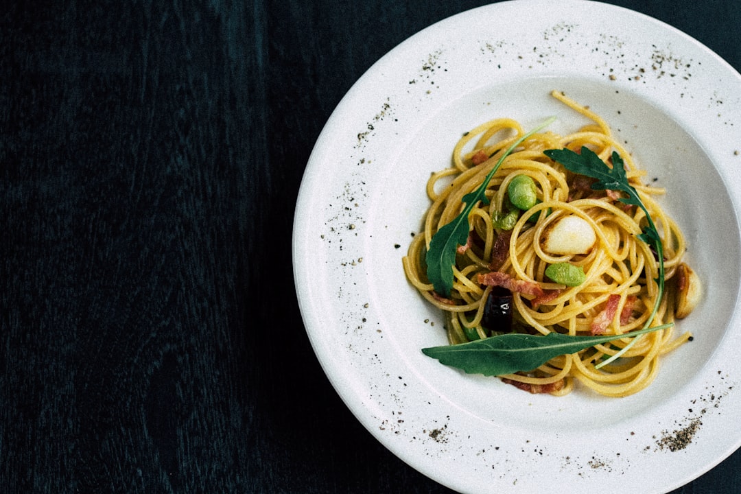 découvrez notre recette de pùtes facile et rapide à préparer ! parfaite pour les soirs de semaine, cette recette savoureuse s'adapte à tous les goûts et vous permettra de régaler vos proches en un rien de temps.