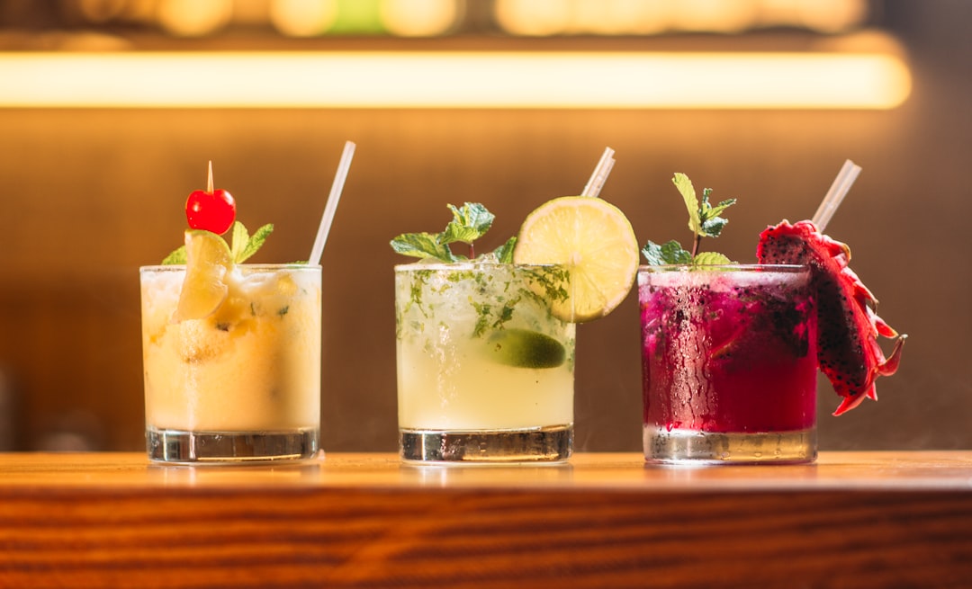 découvrez notre délicieux mélange de fruits cocktail, un véritable festival de saveurs exotiques et rafraîchissantes. idéal pour vos desserts, smoothies ou comme en-cas sain, ce mélange coloré ravira vos papilles et égayera vos repas !