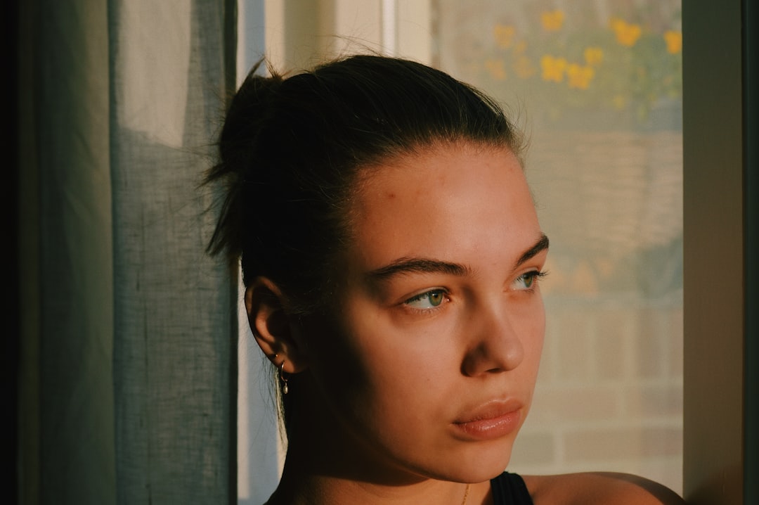 découvrez les secrets d'une peau éclatante avec nos conseils et astuces pour un teint radieux. apprenez à hydrater, nourrir et illuminer votre peau pour révéler son éclat naturel.
