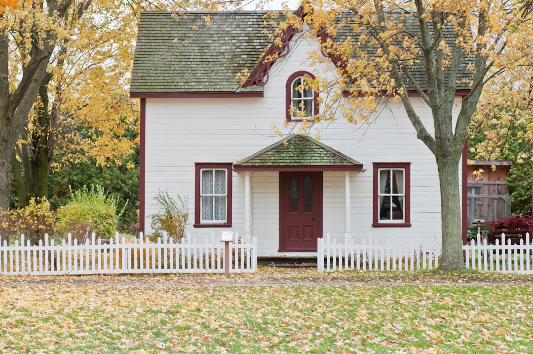 découvrez des remèdes maison efficaces et naturels pour soulager divers maux du quotidien. apprenez à utiliser des ingrédients simples que vous avez déjà chez vous pour améliorer votre bien-être sans recourir aux médicaments.