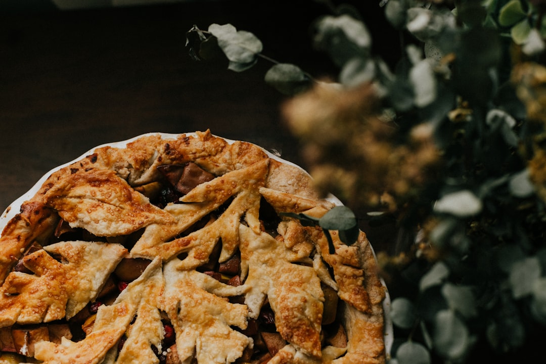 découvrez notre délicieuse recette de compote de pommes maison, facile à réaliser. préparez une douceur saine et réconfortante, parfaite pour accompagner vos desserts ou à déguster seule. apprenez à faire la compote de pommes avec des ingrédients naturals et savourez toutes les richesses de ce fruit!