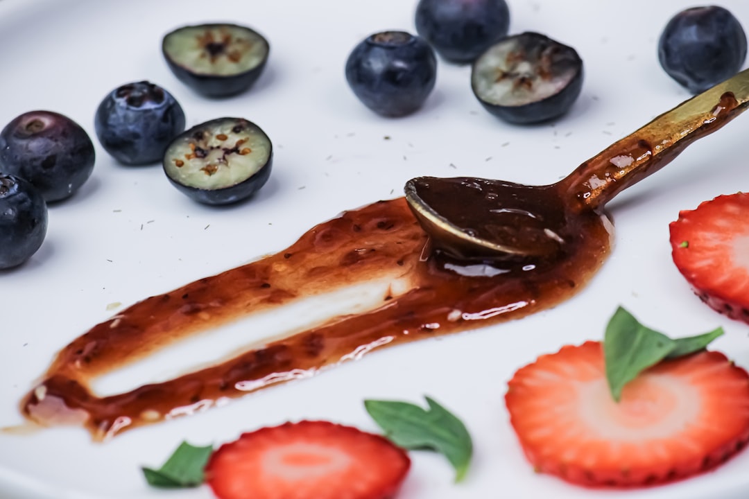 découvrez la recette facile de notre délicieuse confiture maison, préparée avec des ingrédients frais et naturels. idéale pour accompagner vos tartines, desserts ou à offrir en cadeau gourmand.