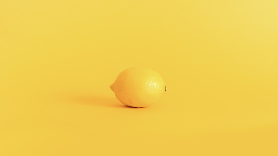 découvrez les bienfaits du citron : un agrume rafraîchissant, idéal pour renforcer votre système immunitaire, ajouter une touche acidulée à vos recettes et améliorer votre santé globale. plongez dans l'univers du citron !