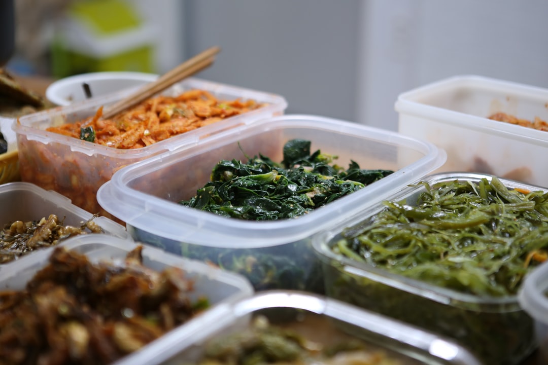 découvrez l'art de la préparation de repas (meal prep) pour gagner du temps, manger sainement et réduire le gaspillage alimentaire. recevez des conseils pratiques, des recettes faciles et des astuces pour organiser vos repas de la semaine.