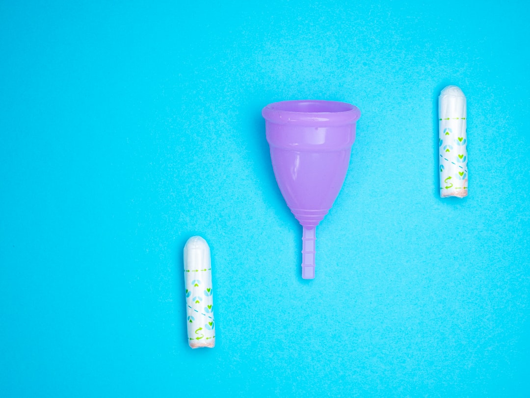 découvrez des solutions naturelles et efficaces pour soulager les douleurs menstruelles. explorez des conseils, remèdes et astuces pour vivre vos règles en toute sérénité.