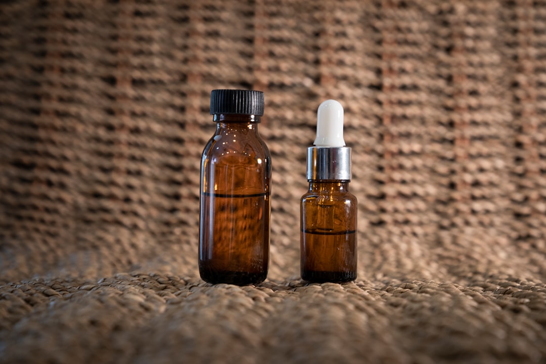 découvrez les bienfaits des essences naturelles pour votre bien-être au quotidien. explorez notre gamme d'huiles essentielles, extraits de plantes et recettes maison pour une vie plus saine et équilibrée.
