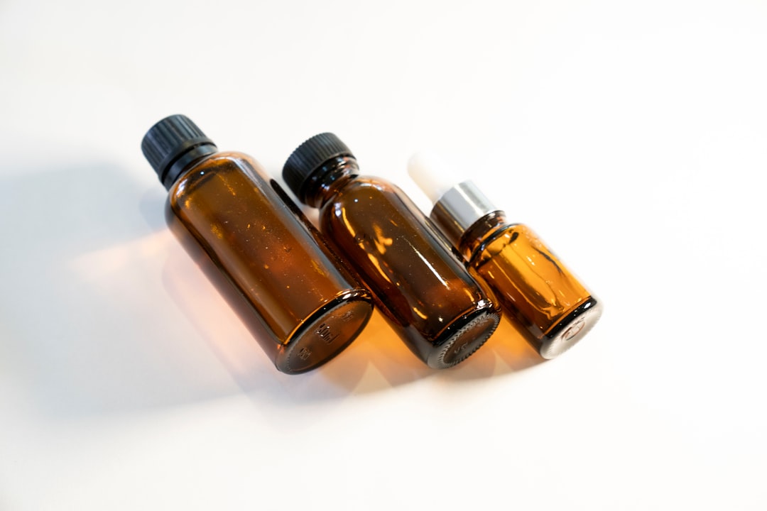 découvrez la puissance des essences naturelles pour revitaliser votre bien-être. plongez dans un univers aromatique riche en bienfaits, alliant tradition et modernité pour une expérience sensorielle unique.