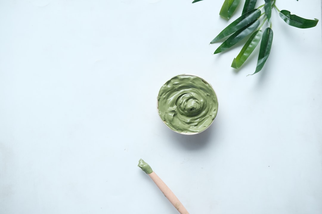 découvrez les bienfaits des soins de la peau naturels : des produits doux et efficaces qui préservent la beauté et la santé de votre peau tout en respectant l'environnement. optez pour une routine beauté saine et éthique.