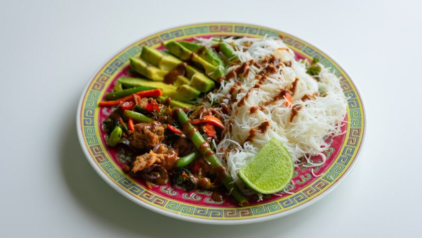 découvrez des recettes saines et délicieuses qui raviront vos papilles ! que vous cherchiez des idées pour un repas équilibré ou des collations nutritives, explorez notre sélection de plats riches en saveurs et en bienfaits pour la santé.
