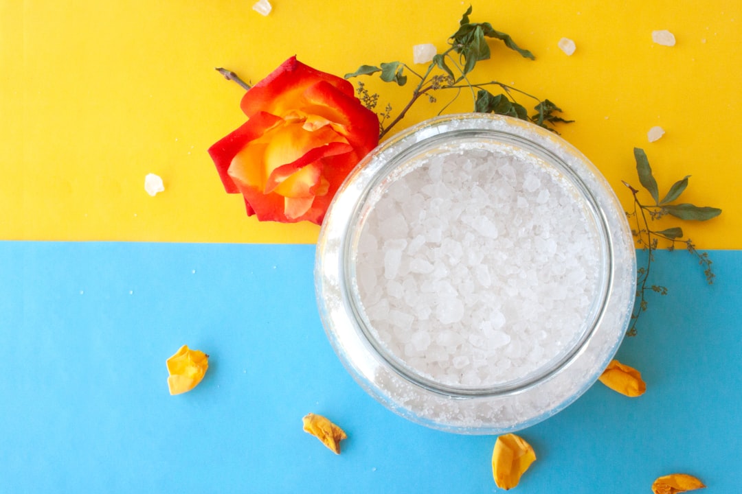 découvrez l'art du bain relaxant : plongez dans un univers de sérénité avec des conseils pour créer l'ambiance parfaite, des astuces pour choisir les produits adaptés et des idées de rituels apaisants. offrez-vous un moment de détente inégalé.