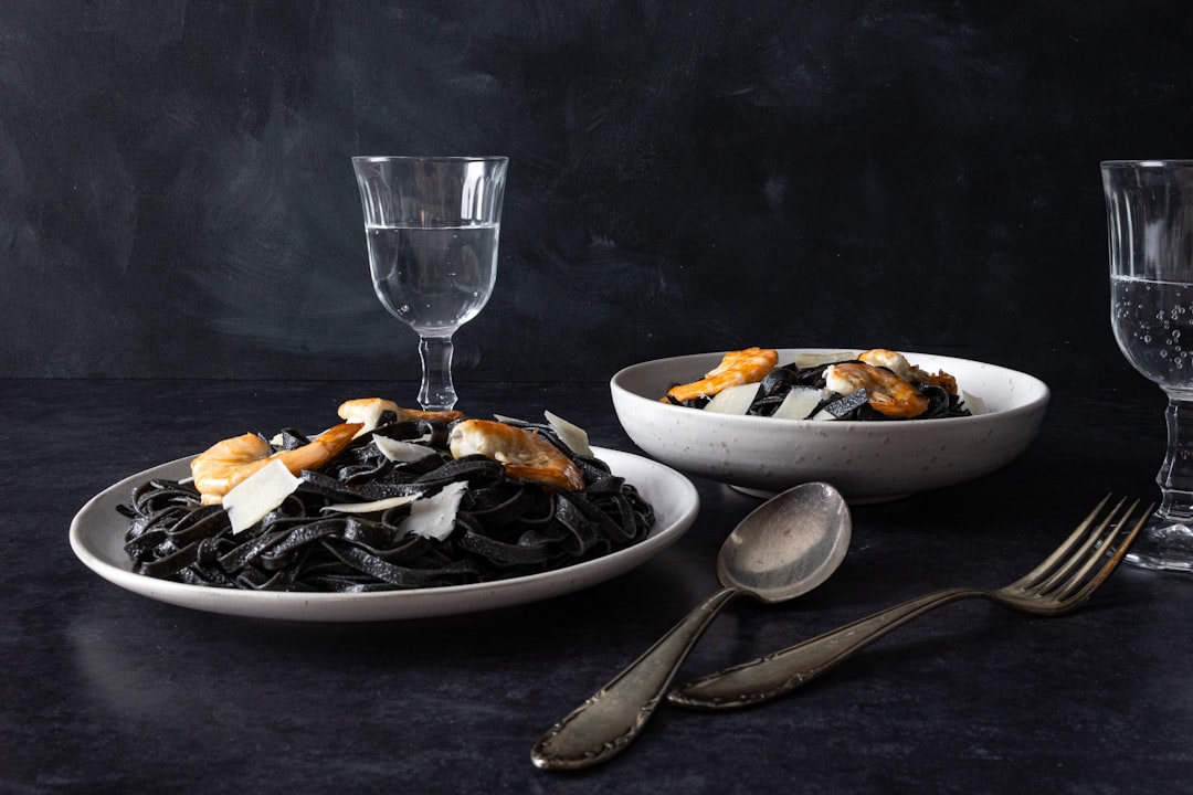 découvrez l'univers savoureux des scampis, ces délicieux fruits de mer aux textures délicates. apprenez des recettes variées pour les cuisiner, explorez leurs bienfaits nutritionnels et plongez dans des astuces gourmandes pour les apprécier au mieux. parfait pour impressionner vos invités ou pour un repas en famille!