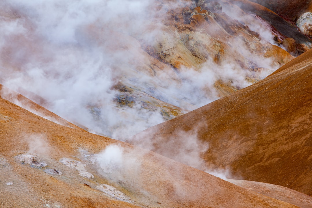 découvrez le steaming, une méthode efficace pour détoxifier votre peau et revitaliser votre esprit. apprenez les bienfaits de cette technique de vapeur qui hydrate, purifie et améliore l'éclat de votre teint. explorez nos conseils et astuces pour intégrer le steaming dans votre routine beauté.