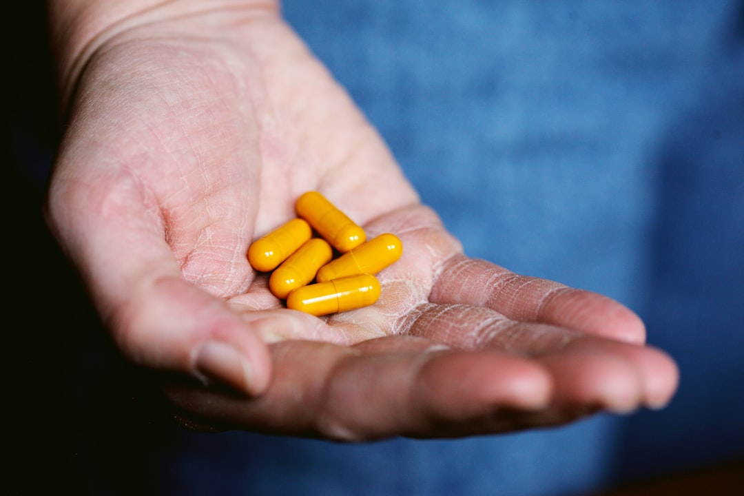 découvrez les bienfaits du curcuma, une épice aux propriétés anti-inflammatoires et antioxydantes. apprenez comment l'intégrer facilement dans votre alimentation pour améliorer votre santé et votre bien-être au quotidien.
