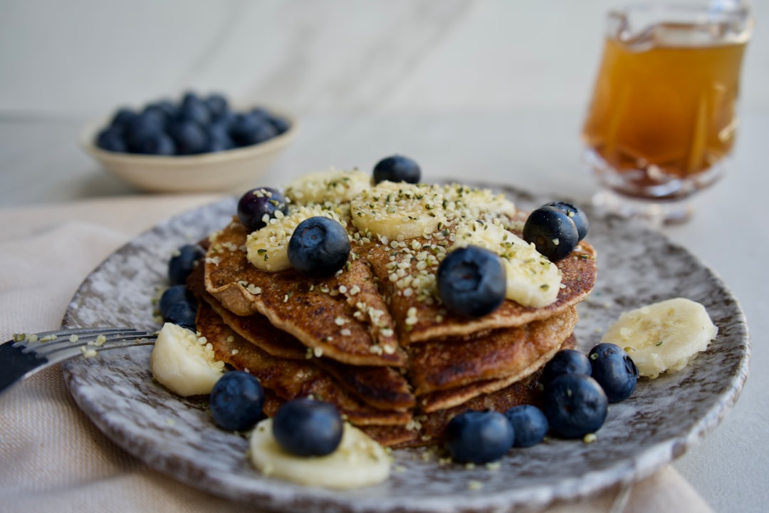 découvrez des recettes vegan délicieuses et simples à préparer. que vous soyez végétalien ou simplement en quête de plats sains, explorez notre sélection de recettes gourmandes qui raviront vos papilles tout en respectant un mode de vie éthique.