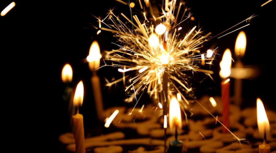 découvrez notre gamme de délicieux gâteaux d'anniversaire, parfaits pour célébrer chaque moment spécial. que vous préfériez le chocolat, la vanille ou des créations personnalisées, nous avons le gâteau idéal pour éblouir vos convives et rendre votre fête inoubliable.