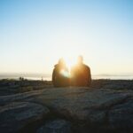 découvrez la magie de la convivialité avec 'togetherness'. cette exploration met en lumière l'importance des liens humains, du partage et de l'harmonie dans notre quotidien. plongez dans un monde où l'unité et la solidarité créent des connexions durables.