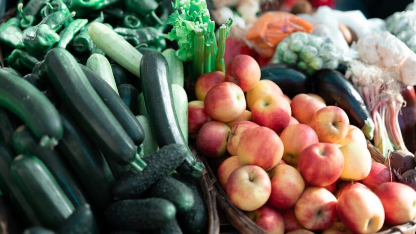 découvrez les bienfaits et les recettes savoureuses à base de courgettes. apprenez à cuisiner ce légume polyvalent et sain, parfait pour vos plats d'été.