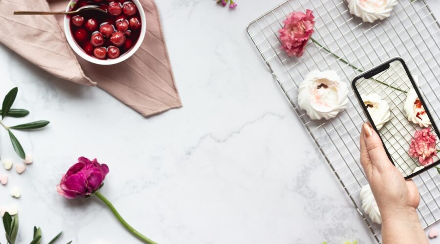 découvrez une soirée inoubliable pour la saint-valentin avec un dîner romantique, savourez des plats exquis dans une ambiance chaleureuse et intime, parfait pour célébrer l'amour.