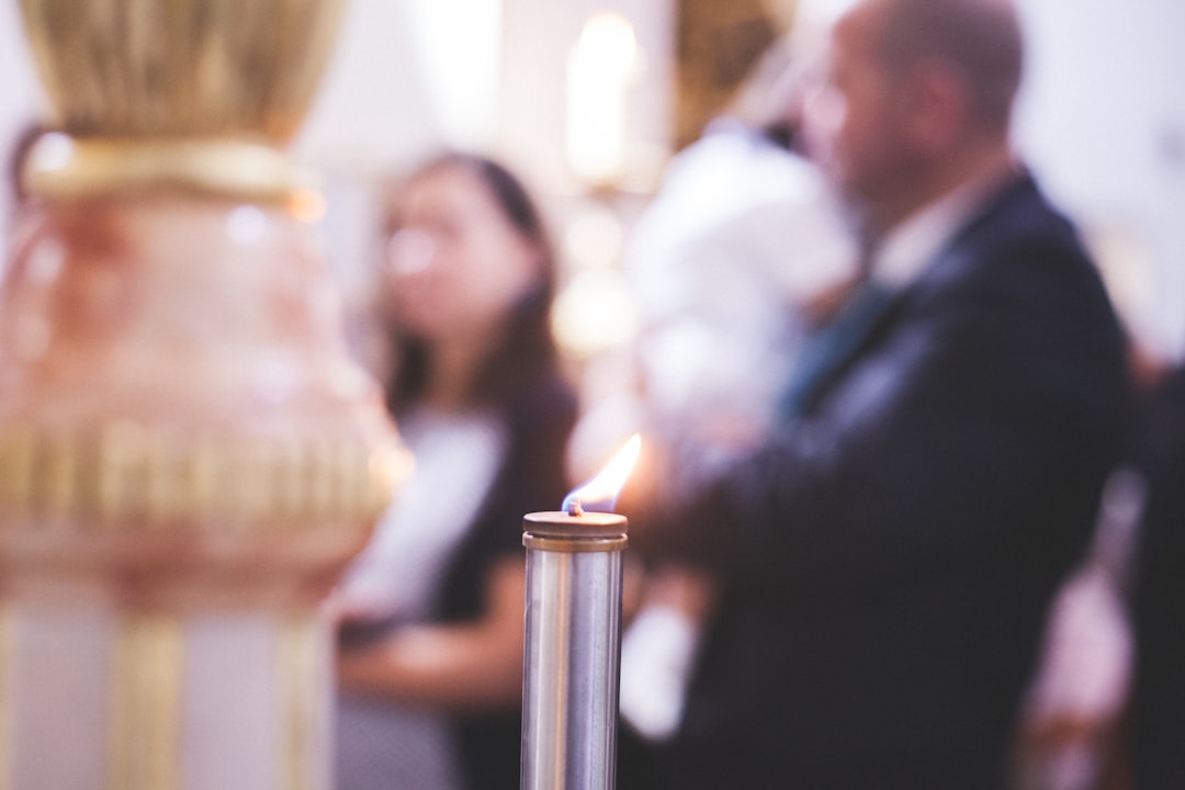 découvrez le sens et l'importance du baptême, une tradition spirituelle qui célèbre l'entrée dans la foi. explorez les différentes cérémonies, rites et significations à travers les cultures et les croyances. informez-vous sur les préparatifs, les symboles et les moments clés de ce passage marquant dans la vie spirituelle.
