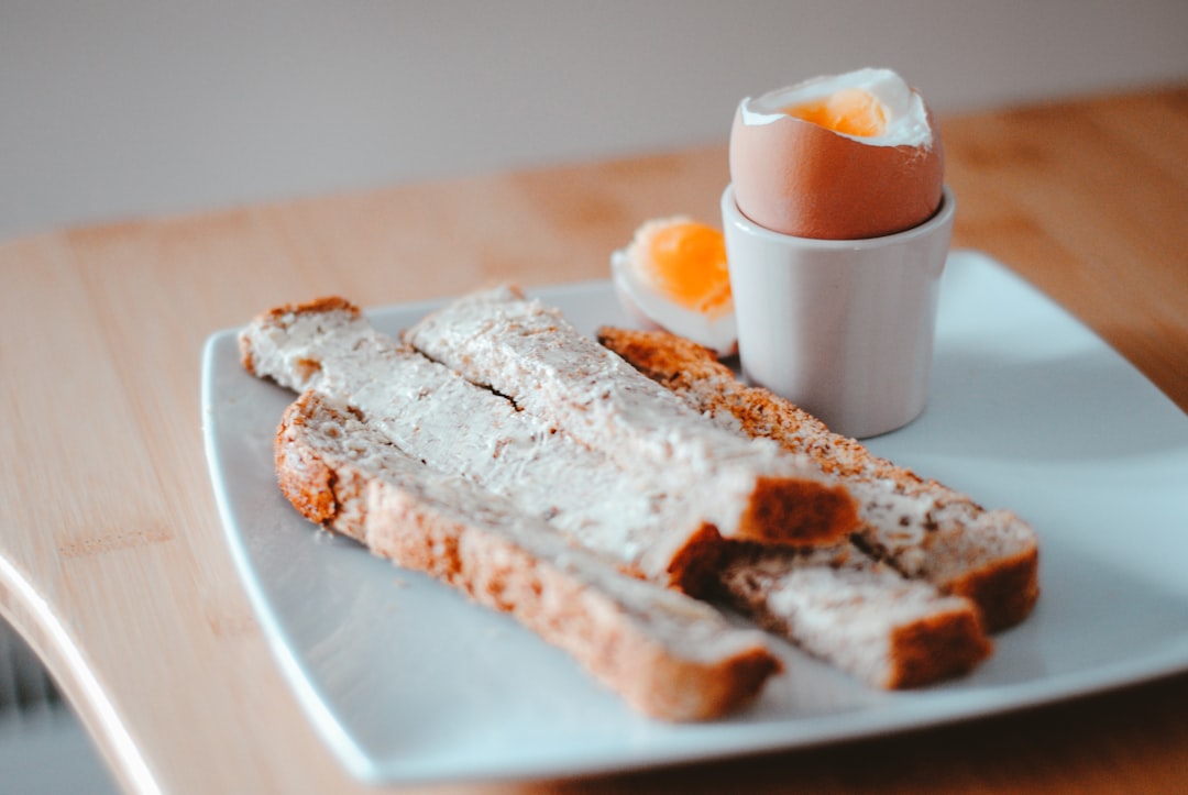 découvrez l'univers réconfortant de la comfort food, une cuisine qui réchauffe le cœur et l'âme. savourez des plats réconfortants faits maison, simples et délicieux, parfaits pour égayer vos journées.