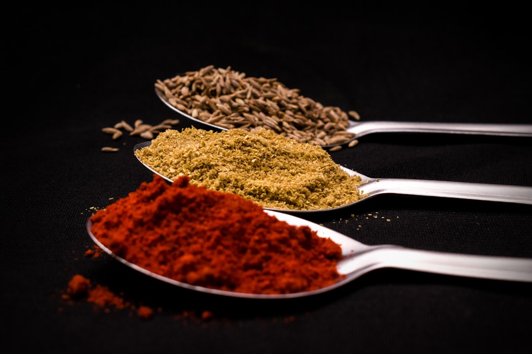 découvrez les bienfaits du cumin, cette épice aromatique aux multiples vertus ! apprenez tout sur ses propriétés santé, ses usages culinaires et ses origines fascinantes dans notre article détaillé.