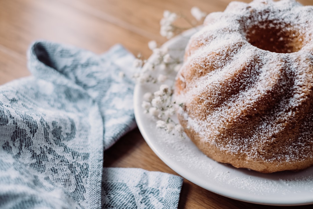 découvrez des recettes de pâques délicieuses et faciles à réaliser pour célébrer cette fête en famille. des plats traditionnels aux desserts gourmands, inspirez-vous de nos idées créatives pour un repas inoubliable.