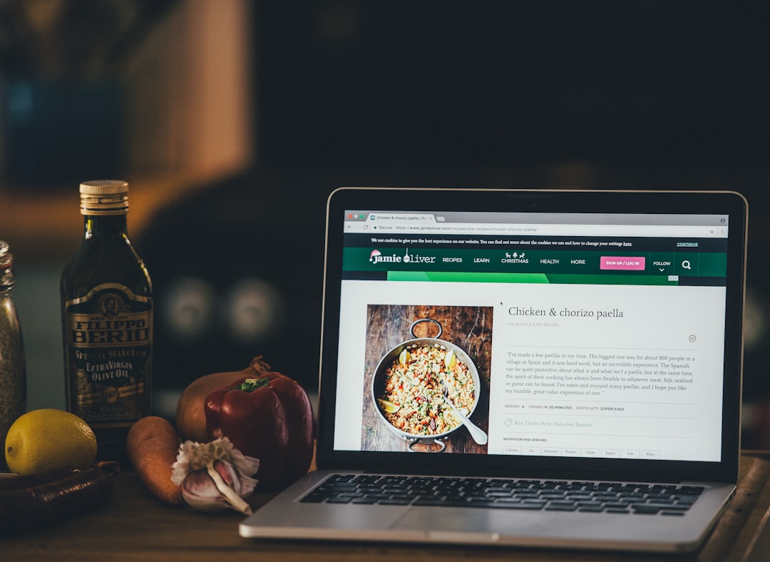 découvrez une délicieuse recette épicée qui éveillera vos papilles ! ce plat savoureux, rempli d'ingrédients audacieux et de saveurs envoûtantes, est parfait pour ceux qui aiment le piquant. suivez notre guide facile et préparez un repas qui surprendra vos invités.