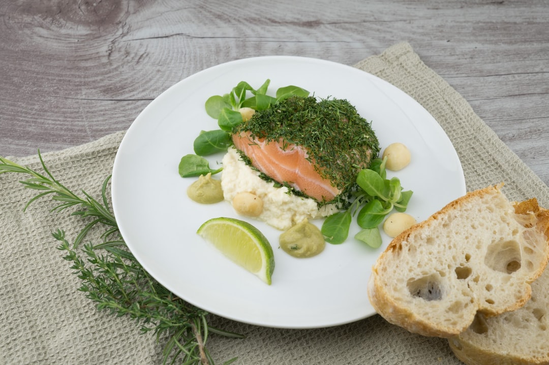 découvrez les bienfaits et les usages du thym, une herbe aromatique prisée pour ses propriétés culinaires et médicinales. apprenez à l'intégrer dans vos plats et à profiter de ses vertus santé.