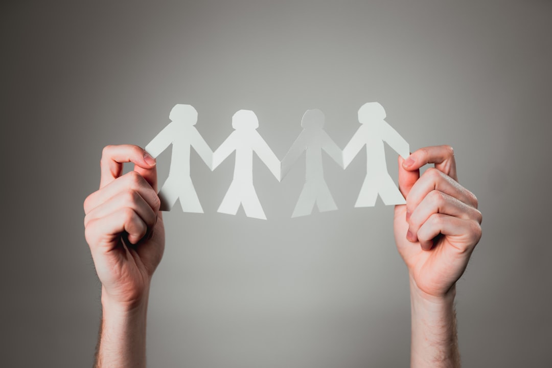 découvrez le pouvoir de l'unité avec 'togetherness'. explorez des thèmes de solidarité, d'amour et de partage qui renforcent nos liens. plongez dans un univers où la connexion humaine est célébrée et où chaque moment passé ensemble compte.